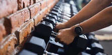 Najlepsze smartwatche dla miłośników sportów siłowych