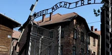 Skandal w Auschwitz. Szokujące zachowanie w czasie zwiedzania. Sprawca ukarany