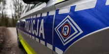 30-latek wjechał w grupę ludzi i ranił uczniów pobliskiej szkoły. Zapadł wyrok w sprawie