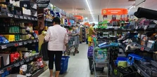 Polacy ładują pełne koszyki w Lidlu. Wszystko przez promocję za 9 gr