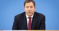 Zgrzyt na linii Berlin-Bruksela. Wicekanclerz krytykuje porozumienie z USA: nie możemy być zadowoleni z osiągniętego wyniku