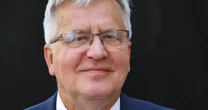 "Fronty Wojny". Prezydent Komorowski krytykuje pomysł Karola Nawrockiego. "Jest w grubym błędzie"
