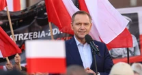 O co pytają Polacy przed wyborami? Jeden kandydat na szczycie listy wyszukiwań