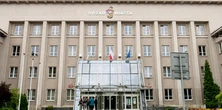 Piekło w sosnowieckim magistracie. Wpadł pijany z nożem i groził urzędnikom. Znamy powód agresji