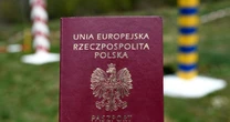 Ilu Ukraińców uzyskało polskie obywatelstwo w ciągu ostatniej dekady? Wyraźna różnica na tle Europy