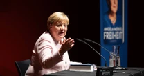 Angela Merkel spotkała się z uchodźcami. "Wciąż z nimi nie rozmawiamy"