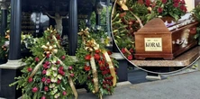 Mauzoleum w morzu kwiatów. Nowy Sącz pożegnał współtwórcę lodowego imperium