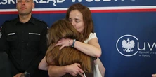 Mama 11-letniej Zuzi z Brzegu nagle straciła przytomność. Dziewczynka postanowiła działać