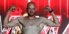 Bohater z "Chłopaki do wzięcia" bije się dla kasy. Najman ujawnił, na co "Szczena" wydał zarobione pieniądze