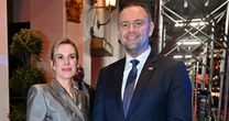 Para prezydencka wystroiła się na bal u Trumpów. Marta Nawrocka skradła cały show