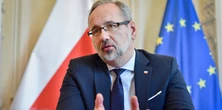 Minister zdrowia ostrzega przed wirusem Delta: Mogą wrócić obostrzenia!