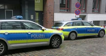 Pijany Polak sprawcą paraliżu na niemieckiej drodze. Wjechał między budynki