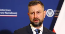 Szef MON o strzelaniu do dronów. "Trudna decyzja"