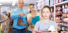 Ile naprawdę jest warte 300 plus? Na wyprawkę nie wystarczy, co najwyżej na plecak i piórnik