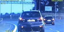 Groza na drodze. Pijany kierowca z dziećmi w samochodzie
