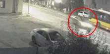 Ciemne auto siało nocą postrach na ulicach Wrocławia. Zobacz film