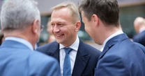 "Najbardziej ambitny budżet UE w historii". Polska może zyskać najwięcej – ale Niemcy i Węgrzy zapowiadają bunt. "Nigdy tego nie poprę"