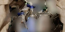 Przedszkolanka zamieszana w produkcję nielegalnego alkoholu. 19 osób nie żyje
