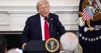 Donald Trump postawił ultimatum Rosji. Dmitrij Miedwiediew reaguje. "Nas to nie obchodzi"