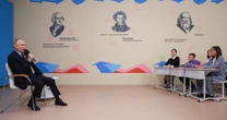 Rosyjscy uczniowie nie odpoczną od propagandy podczas wakacji. Putin już o to zadbał