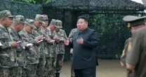 Kim Dzong Un nadzorował ćwiczenia wojskowe. "Obejmowały taktykę wojny"
