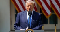 Donald Trump grozi sankcjami wtórnymi nabywcom ropy z Iranu