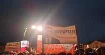 Kulisy debaty w Końskich. Emocje wyborców PiS i PO wzięły górę. "Zwieźli ich tu"