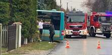 Autobus wjechał w dom. Kierowca sam był zaskoczony