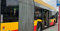 Czterolatka przytrzaśnięta drzwiami autobusu. Dziecko trafiło do szpitala