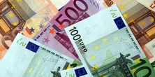 Joanna Senyszyn: "Polska musi przyjąć euro". Co mówi traktat lizboński?