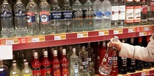 Jedni się cieszą, inni płaczą. Zdecydowano o zamknięciu nocnych sklepów z alkoholem
