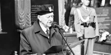 Nie żyje legendarny "Sokół". Szef MON pożegnał go we wzruszających słowach