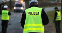 Zrobił zdjęcie jadącego pod prąd samochodu i wysłał na policję. Teraz sam ma kłopoty