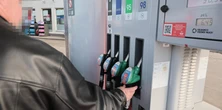 Taki widok na stacjach w czwartek. Warto lać do pełna?