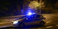 Dramatyczny wypadek na A1 pod Łodzią. Sześć osób rannych po dachowaniu samochodu