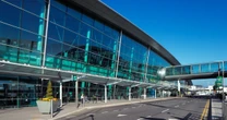 Polak zatrzymany na lotnisku w Dublinie. W tle tragiczna śmierć emeryta