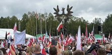 Tysiące osób przyszło zobaczyć tę chwilę. Upamiętnia tragiczną historię
