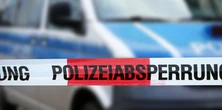 Na ulicę wybiegł zakrwawiony mężczyzna. Makabryczne odkrycie w jego domu