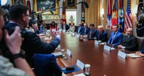 Posiedzenie gabinetu Trumpa "jak w państwach autorytarnych". "Wielka, piękna twarz"