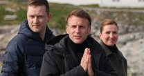 Emmanuel Macron nazywa pomysł Donalda Trumpa dotyczący aneksji Grenlandii "szalonym". Proponuje wyspie wsparcie wojskowe