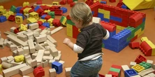 Skandal we francuskim żłobku. Dziecko było pijane. "Ciągle się przewracało"