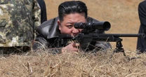 Zachodnia broń, która służy przeciwnikom Zachodu. Austriackie karabiny dotarły do Korei Północnej. To "zasługa" Rosji