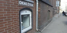 Co dalej z dwulatkiem pozostawionym w oknie życia? "Nie będzie podlegać standardowej procedurze"