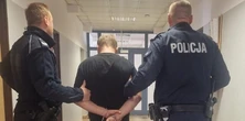 Pijany kierowca potrącił policjanta. Poważne obrażenia 41-letniego funkcjonariusza