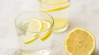 Co się dzieje w naszym organizmie, gdy pijemy wodę z cytryną? Mało kto o tym wie