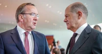 Niemiecki minister obrony chciał się popisać przed szczytem NATO. Koledzy z rządu pokazali mu, gdzie jego miejsce