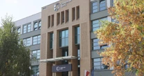 Skandal na uczelni. Wykładowczyni udawała, że ma broń i celowała w studenta