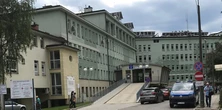 70-letnia pacjentka szpitala zmarła po upadku z balkonu. Są wstępne wyniki sekcji zwłok
