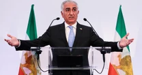 To on chce poprowadzić Iran w kierunku demokracji. Reza Pahlawi jednoczy przeciwników reżimu. "Największa w historii koalicja"