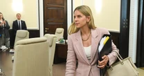 Śmierć dziecka w rodzinie zastępczej. Wiceministra zabrała głos